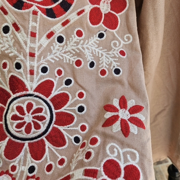 Free the Roses Embroidered Linen Blend Boho Peasant Tunic Size Small - Picture 6 of 10